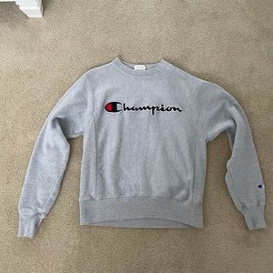 Vintage Champion Sweatshirt